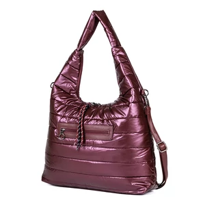 Bordó Vízlepergető Női Válltáska