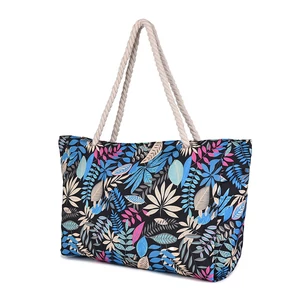 Fekete Levél Mintás Strandtáska