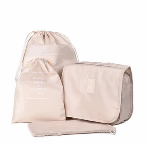 Bézs Neszesszer és Rendszerező Szett