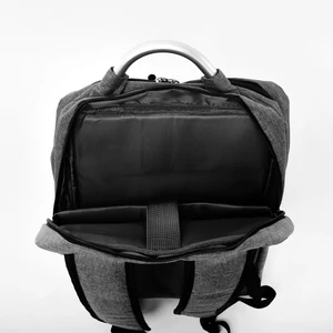 Kép 5/6 - Wizzair-méretű Kávé Színű Bussines-Class Hátizsák(40*30*17cm)