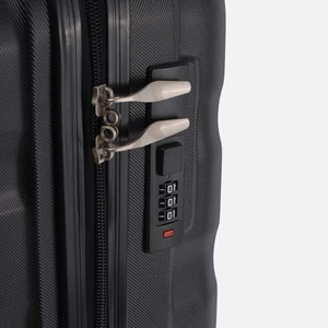 Kép 4/13 - Fekete .Ryanair Méretű Kabinbőrönd Biztonsági Zárral