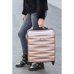 Kép 1/18 - Rosegold, Ryanair Méretű Kabinbőrönd Biztonsági Zárral ( 55x40x20 cm)