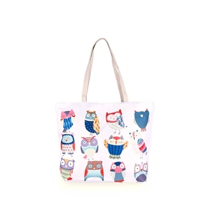 Kép 1/3 - Fehér Színű Bagoly Mintás Szövet Strandtáska