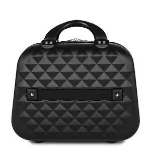 Kép 6/11 - Fekete Kis Méretű Négykerekű Csendes Bőrönd Utazótáskával