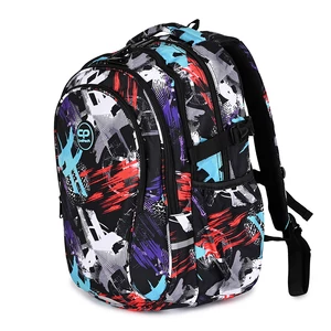 Kép 1/6 - CoolPack fekete festék mintás ergonomikus iskolatáska