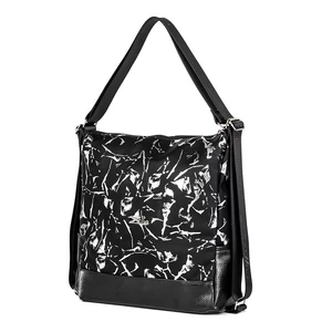 Kép 1/4 - Zellia Fekete-Ezüst Színű Mintás Váll- és Hátitáska