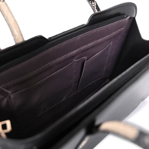 Kép 8/10 - Piros Hüllőbőr Mintás Kézitáska Szett