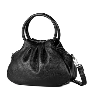 Kép 1/5 - Vera Pelle Fekete Valódi Bőr Kézitáska