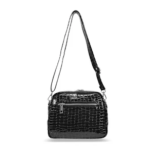 Kép 3/6 - Zellia Fekete Krokodilbőr Mintás Női Lakk Oldaltáska