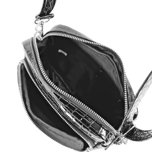 Kép 6/6 - Zellia Fekete Krokodilbőr Mintás Női Lakk Oldaltáska