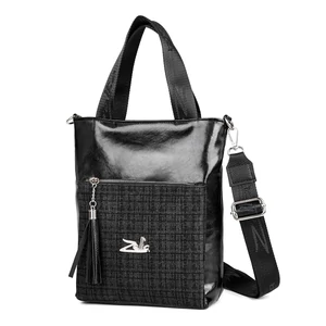 Kép 1/4 - Zellia Fekete Csillámos Női Lakk és Szövet Válltáska