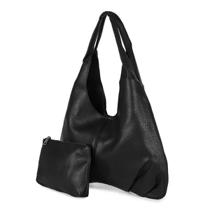 Kép 1/4 - Fekete Műbőr Női Válltáska Neszeszerrel