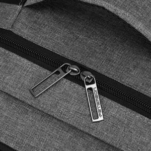 Kép 8/13 - Peterson Szürke Kézipoggyász Méretű Hátitáska (40x25x20)