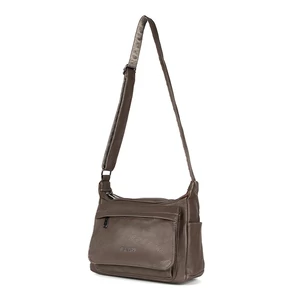 Kép 1/5 - Agyag Színű Műbőr Sokzsebes Válltáska